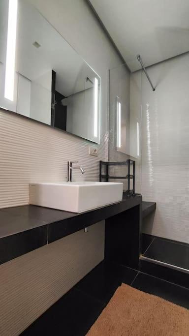Cozy Apartment Near The Colosseum Ρώμη Εξωτερικό φωτογραφία