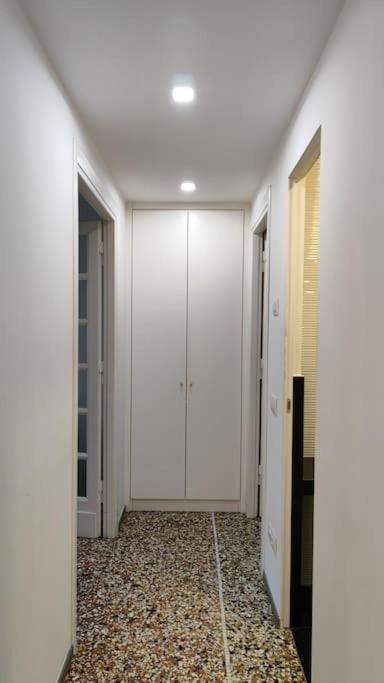Cozy Apartment Near The Colosseum Ρώμη Εξωτερικό φωτογραφία
