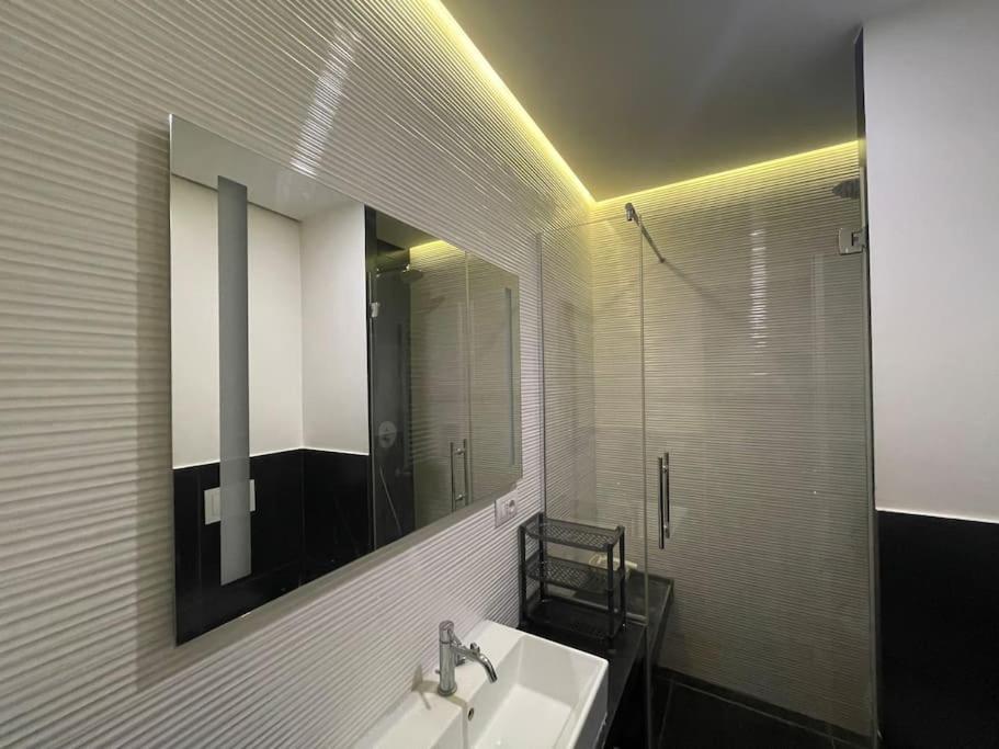 Cozy Apartment Near The Colosseum Ρώμη Εξωτερικό φωτογραφία
